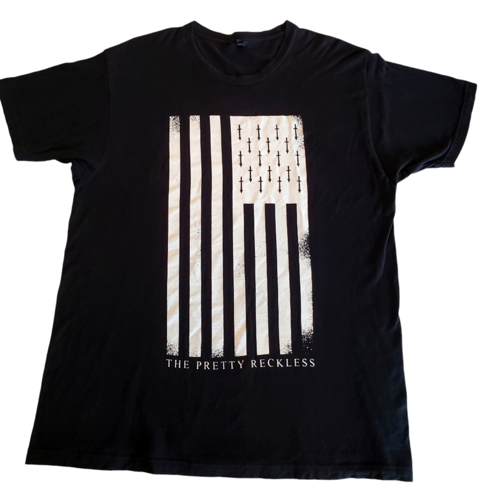 Tultex Unisex The Pretty Reckless Band T-Shirt Cross Flag Black Graphic Size XL